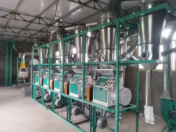 大型面粉加工設(shè)備廠家銷售為您介紹春季面粉機(jī)的使用注意事項(xiàng)
